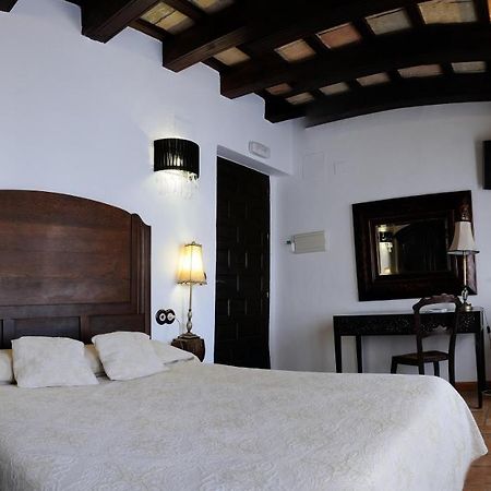 Hospedium Posada San Fernando Carmona  Extérieur photo