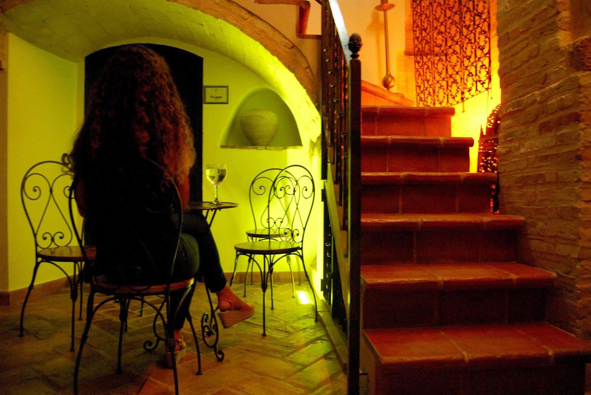 Hospedium Posada San Fernando Carmona  Extérieur photo