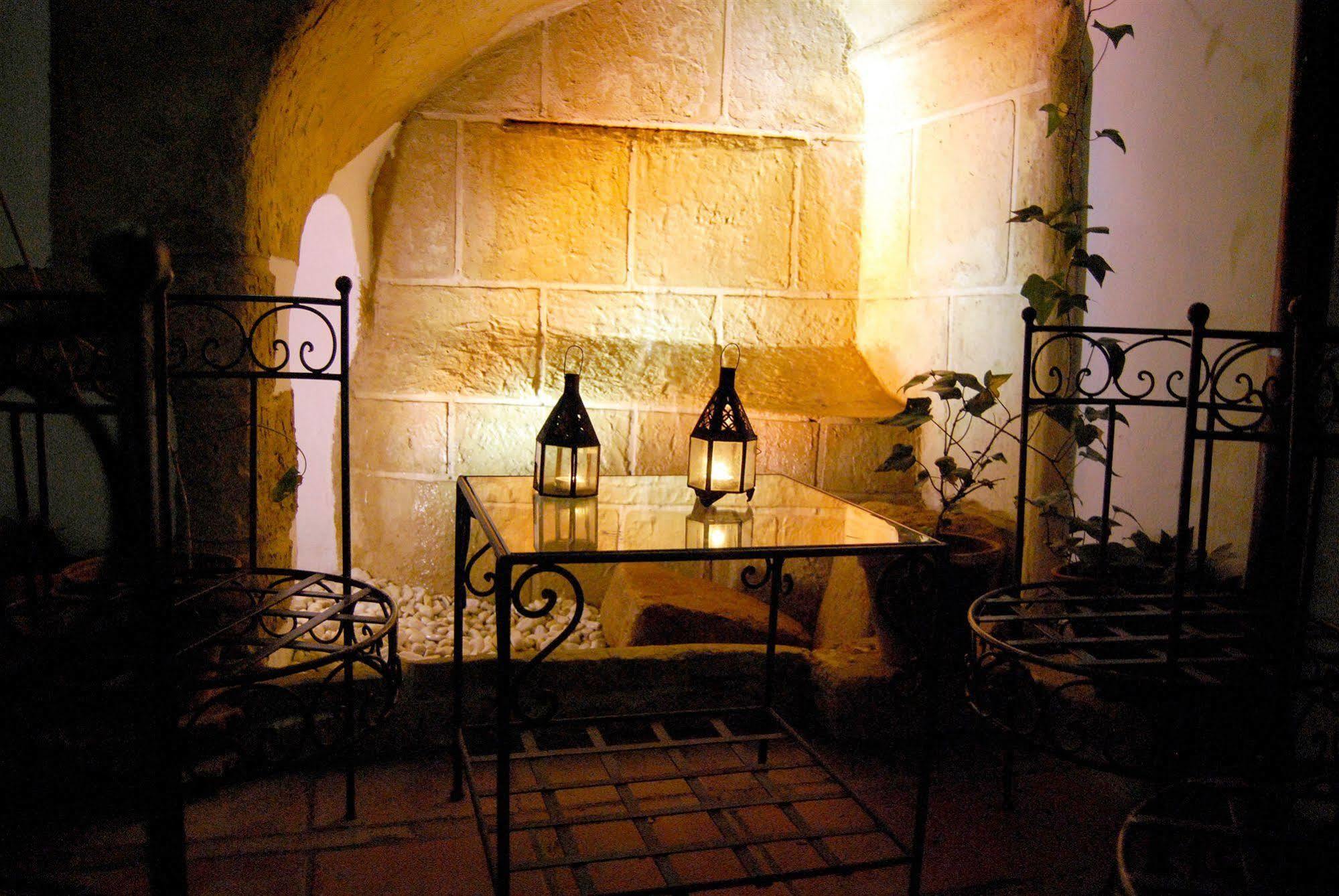 Hospedium Posada San Fernando Carmona  Extérieur photo